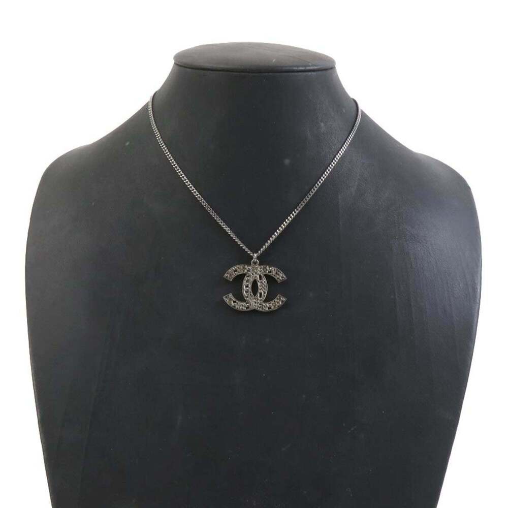 CHANEL Authentic Logo Necklace - Picture 11 of 11